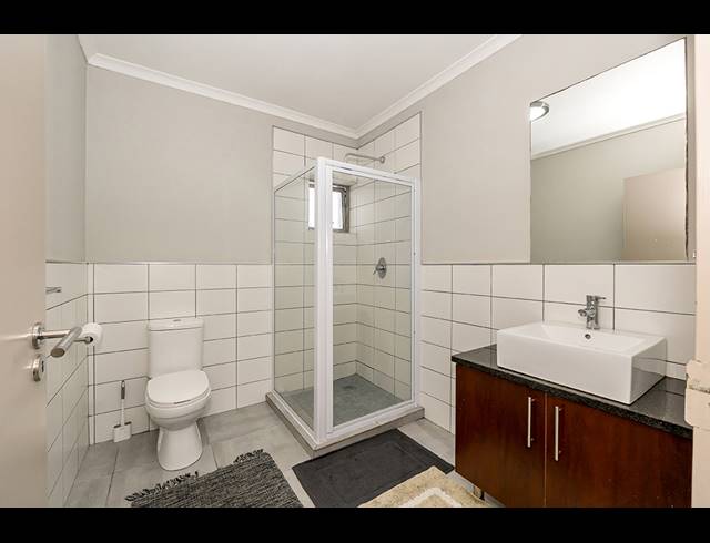 2 BEDROOM APARTMENT TO LET IN WOODSTOCK
